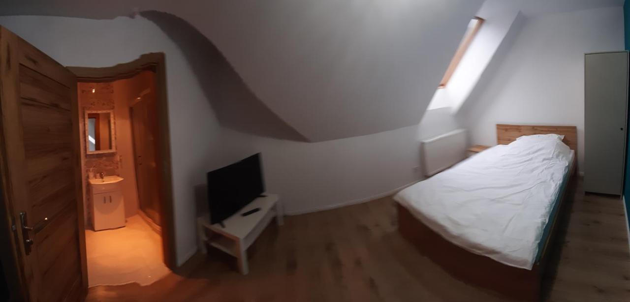 Sosnowy Dworek Sabat Imielno  Exterior foto